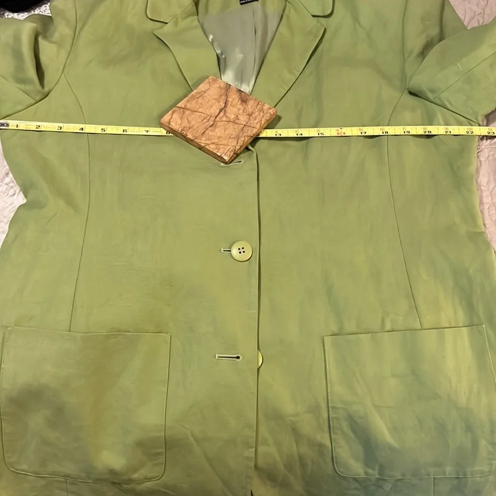 New York & Company Woman’s Chartreuse Linen Blend Notched Collar Boxy Blazer 14 - Picture 7 of 11